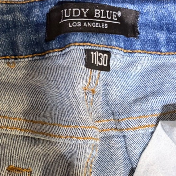 Judy Blue Distressed Bootcut Jeans Medium Wash Ripped Frayed Hem Size 11/30 - Picture 2 of 2